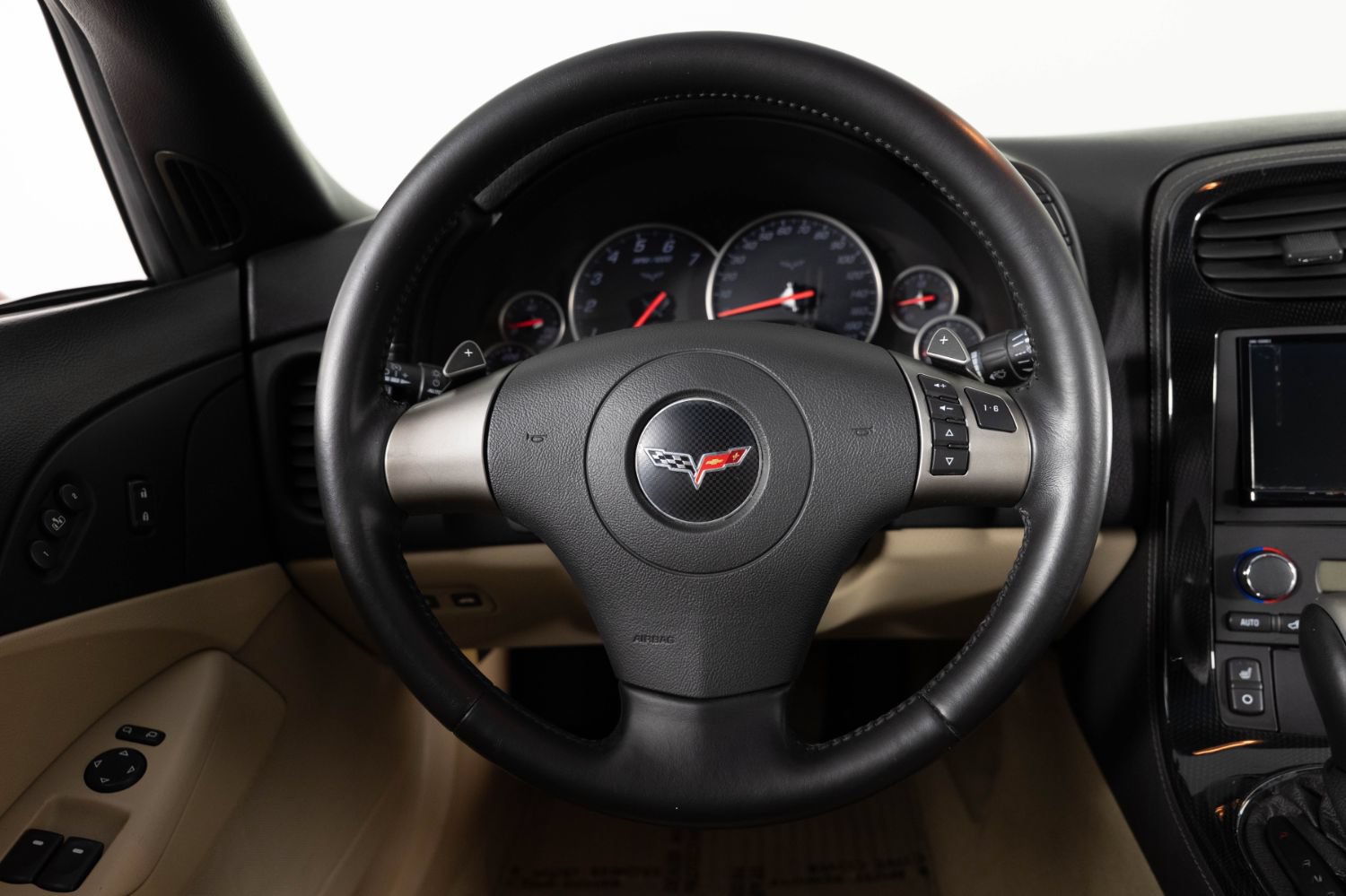 Used 2008 Chevrolet Corvette Coupe w/ Preferred Equipment Group RWD image 23