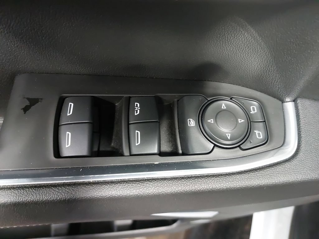 Used 2023 Chevrolet Silverado 1500 LT AWD/4WD image 28