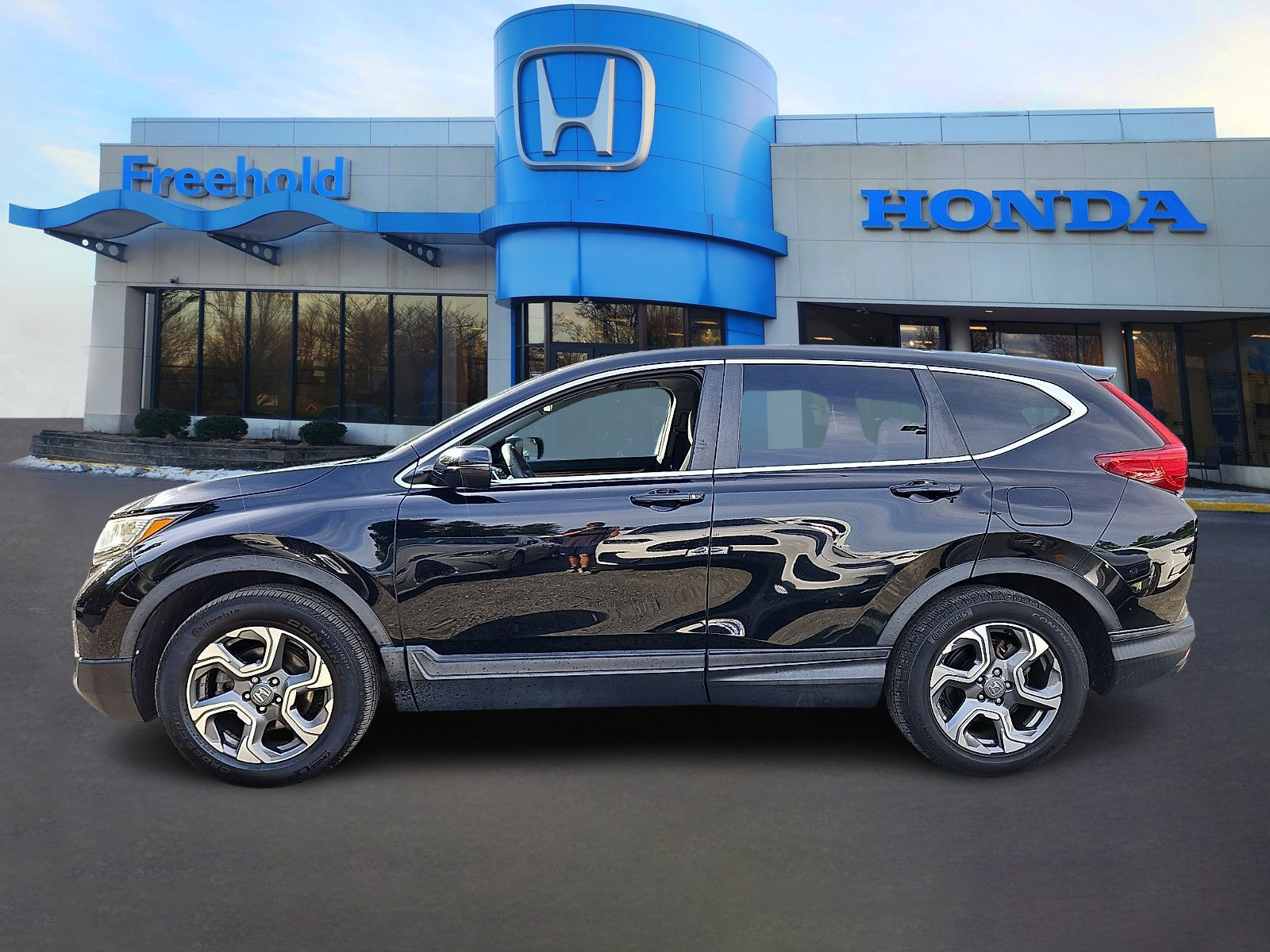 Used 2017 Honda CR-V EX image 4