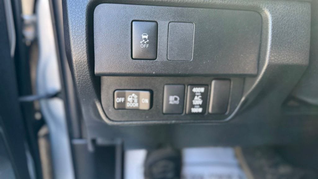 Used 2023 Toyota Tacoma TRD Off-Road AWD/4WD image 18