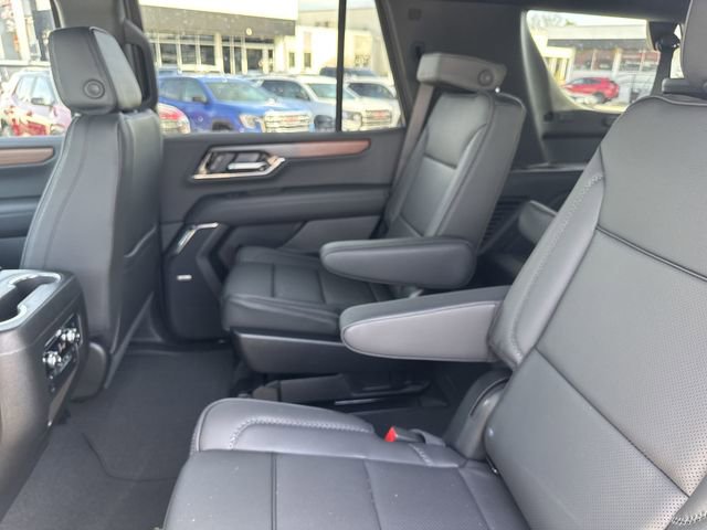 New 2026 GMC Yukon Denali w/ Sun & Power Step Package AWD/4WD image 23