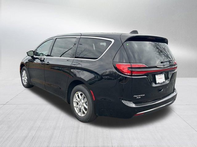 New 2026 Chrysler Pacifica Select FWD image 7