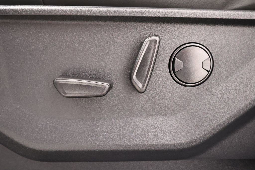 New 2026 Ford Expedition Active AWD/4WD image 12