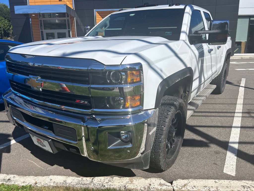 Used 2016 Chevrolet Silverado 2500 LTZ w/ LTZ Plus Package AWD/4WD image 2