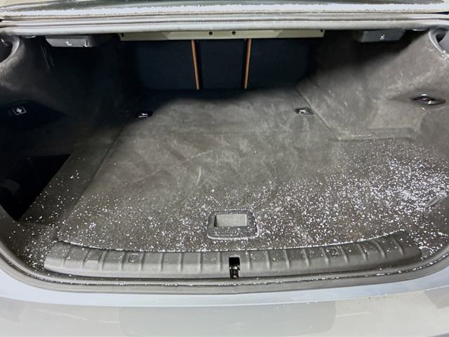 Used 2023 BMW 530e xDrive w/ Premium Package image 27