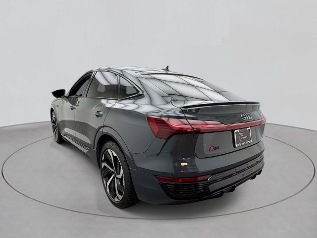 Used 2024 Audi Q8 e-tron Premium Plus w/ Premium Plus Package AWD/4WD image 6