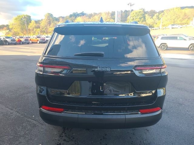 New 2025 Jeep Grand Cherokee L Limited image 4