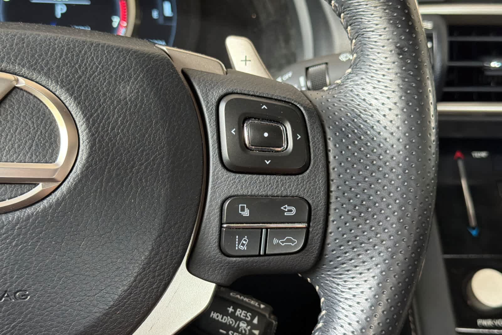 Used 2017 Lexus IS 350 F Sport w/ F Sport Package RWD image 27