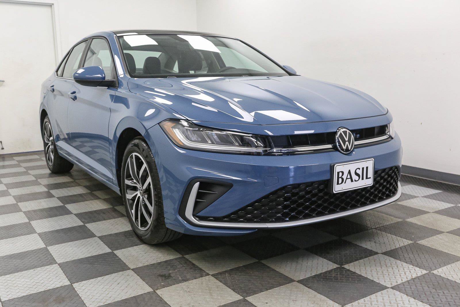 New 2027 Volkswagen Jetta SE FWD image 2