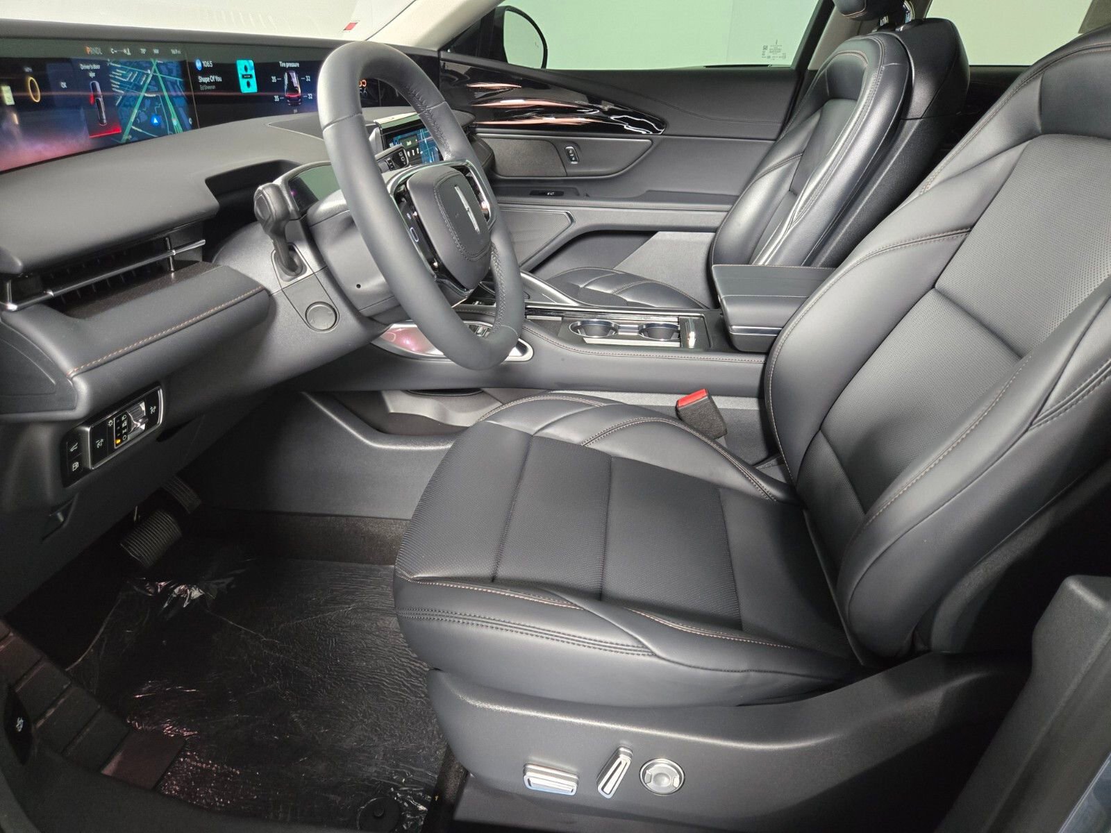 New 2026 Lincoln Nautilus Premier w/ Jet Appearance Package image 12