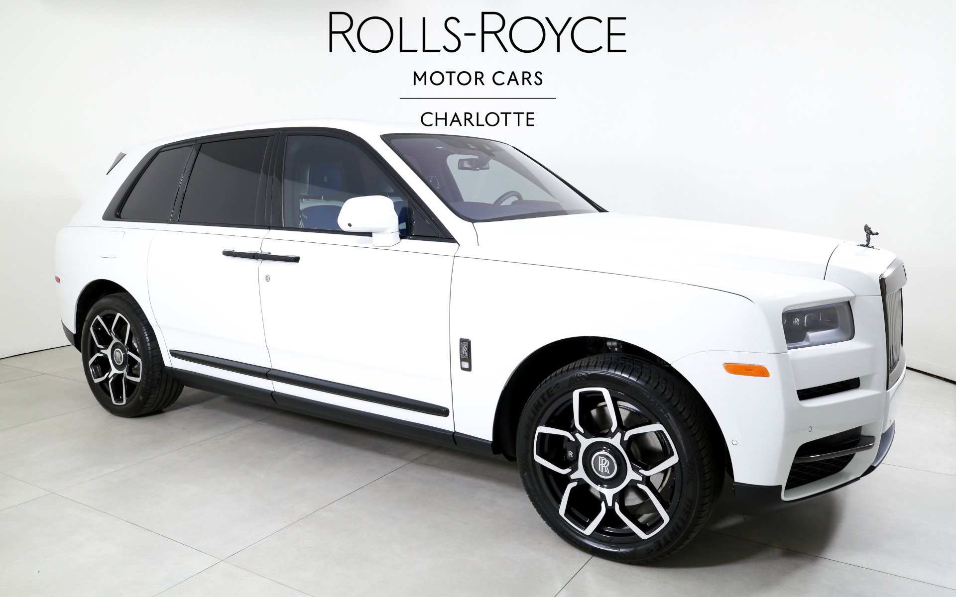 Used 2023 Rolls-Royce Cullinan Black Badge w/ Driver's Package image 5