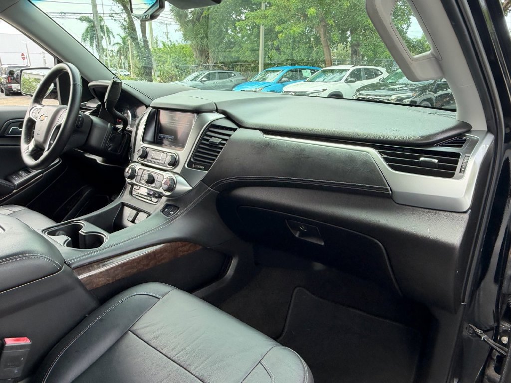 Used 2017 Chevrolet Tahoe LT w/ Luxury Package RWD image 20