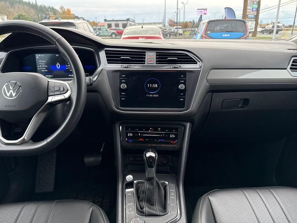 Used 2022 Volkswagen Tiguan SE image 29