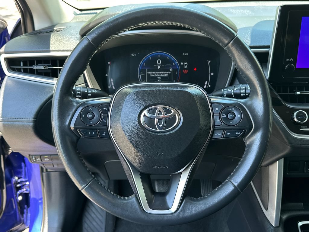 Used 2024 Toyota Corolla Cross XLE FWD image 21