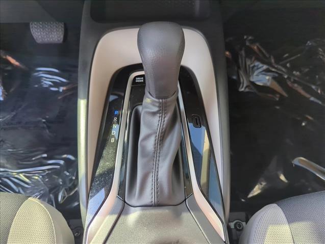 Used 2025 Toyota Corolla LE image 13