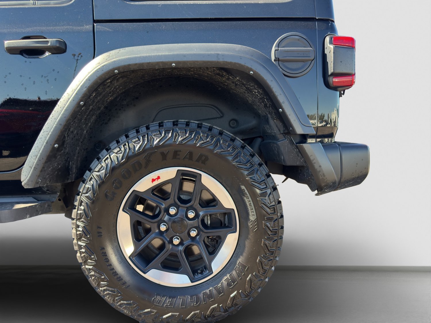 Used 2022 Jeep Wrangler Unlimited Rubicon w/ Cold Weather Group AWD/4WD image 22