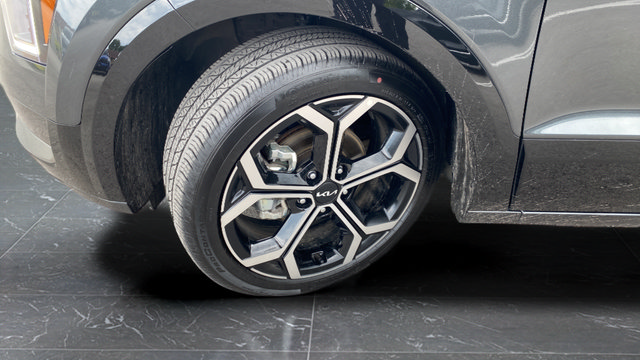 Certified 2025 Kia Niro EX Touring FWD image 35