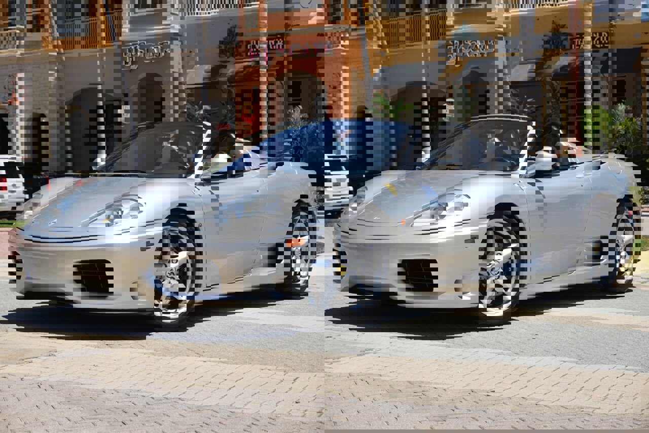 Used 2000 Ferrari 360 Spider image 9