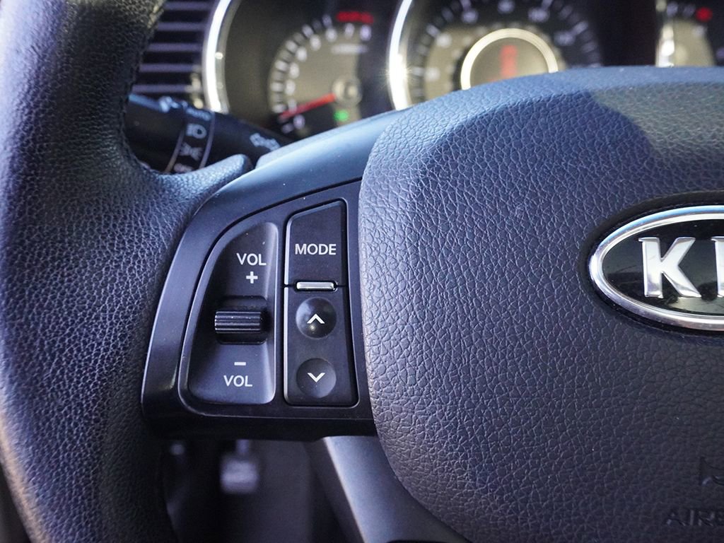 Used 2011 Kia Optima EX w/ Premium Pkg FWD image 35