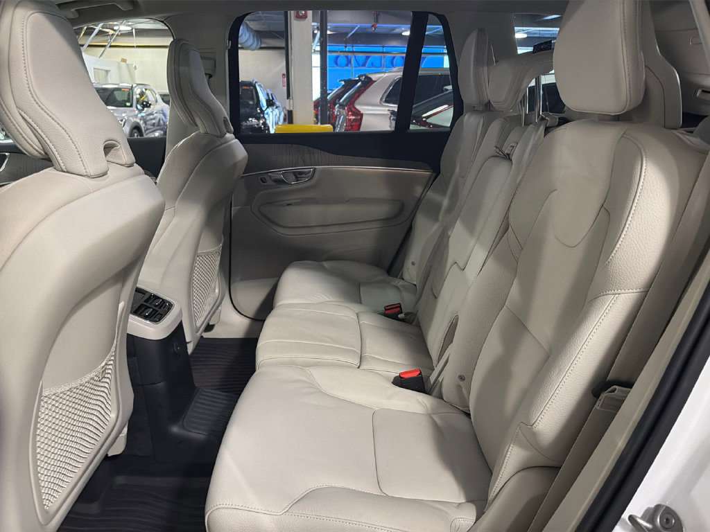Certified 2025 Volvo XC90 T8 Plus w/ Protection Package Premier AWD/4WD image 22