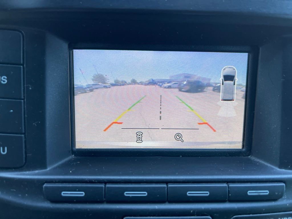 Used 2017 Ford Explorer XLT FWD image 8