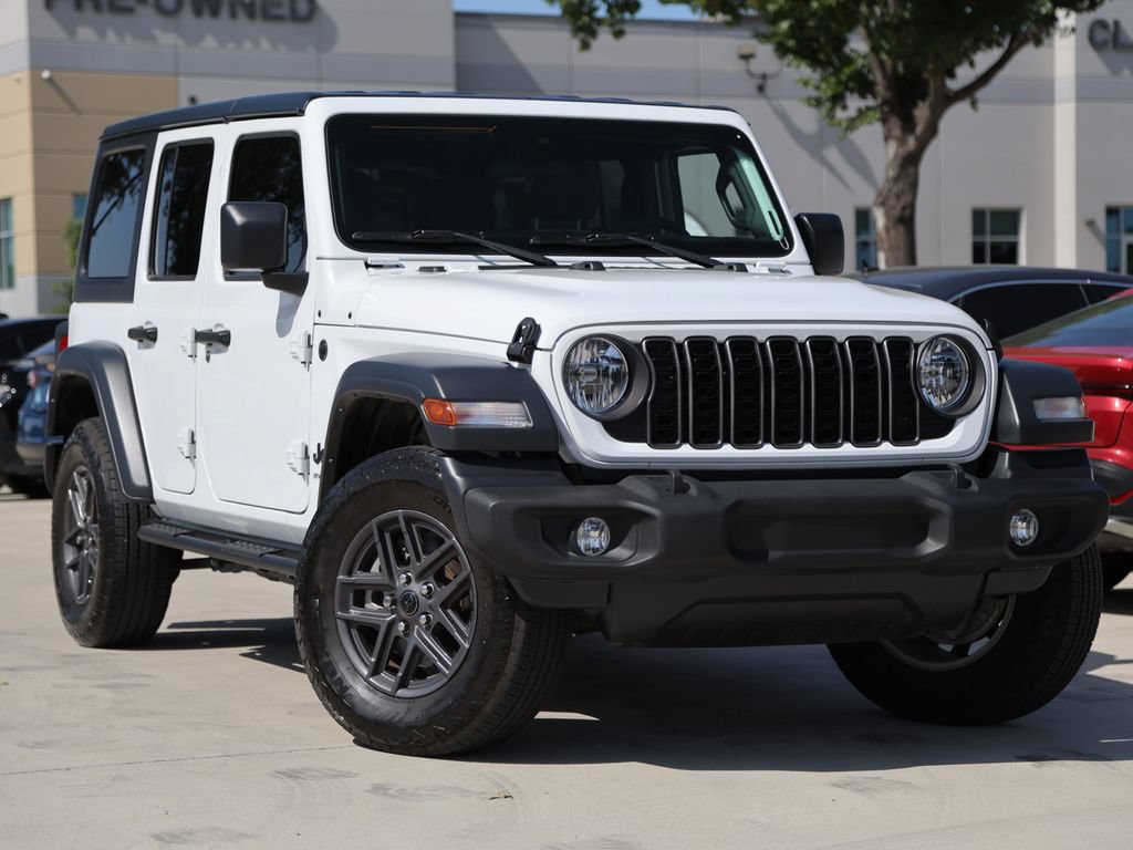 Used 2024 Jeep Wrangler Unlimited Sport AWD/4WD image 2