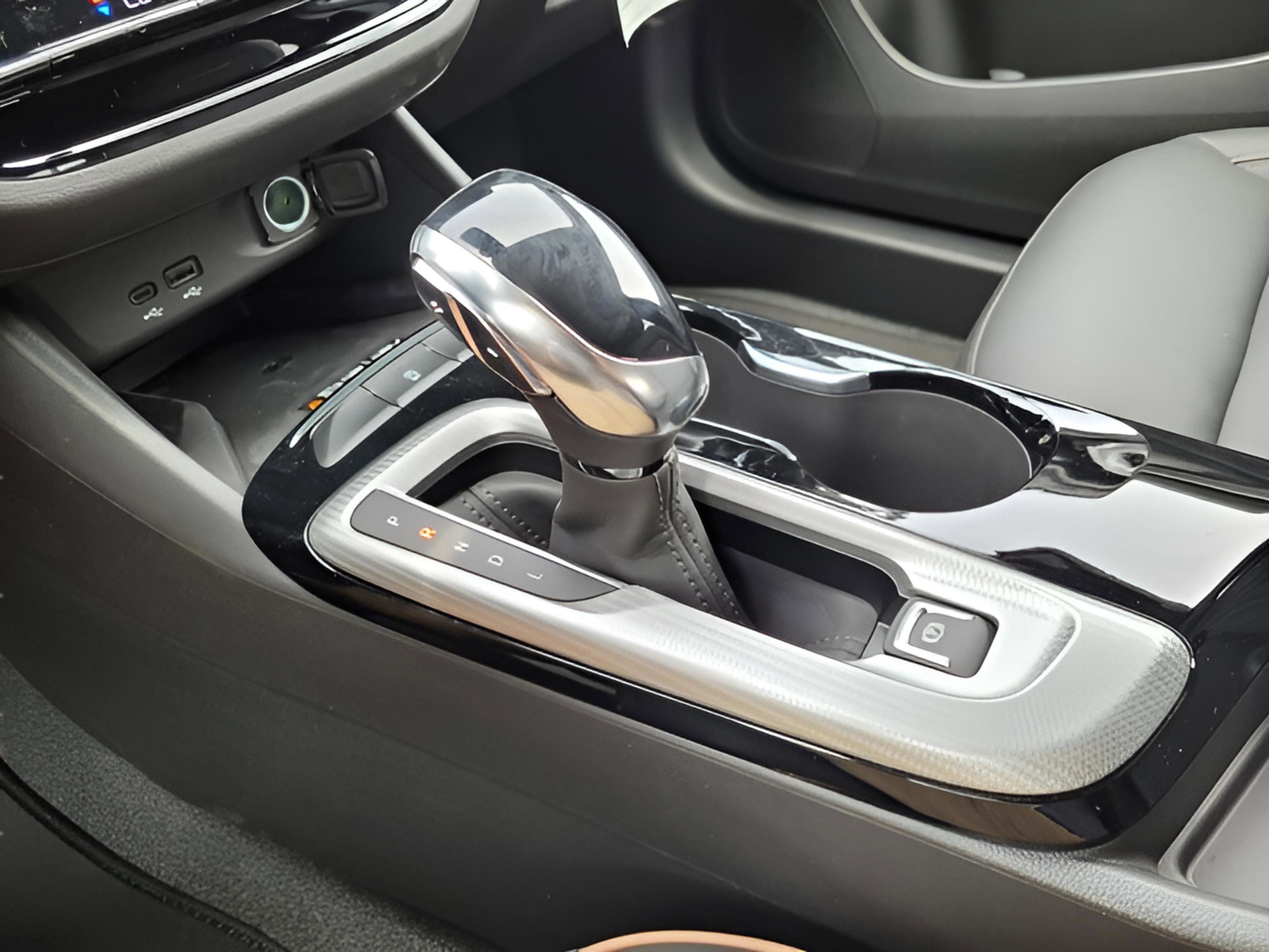 New 2025 Buick Envista Avenir image 28