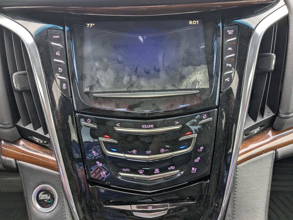 Used 2018 Cadillac Escalade Premium Luxury AWD/4WD image 14