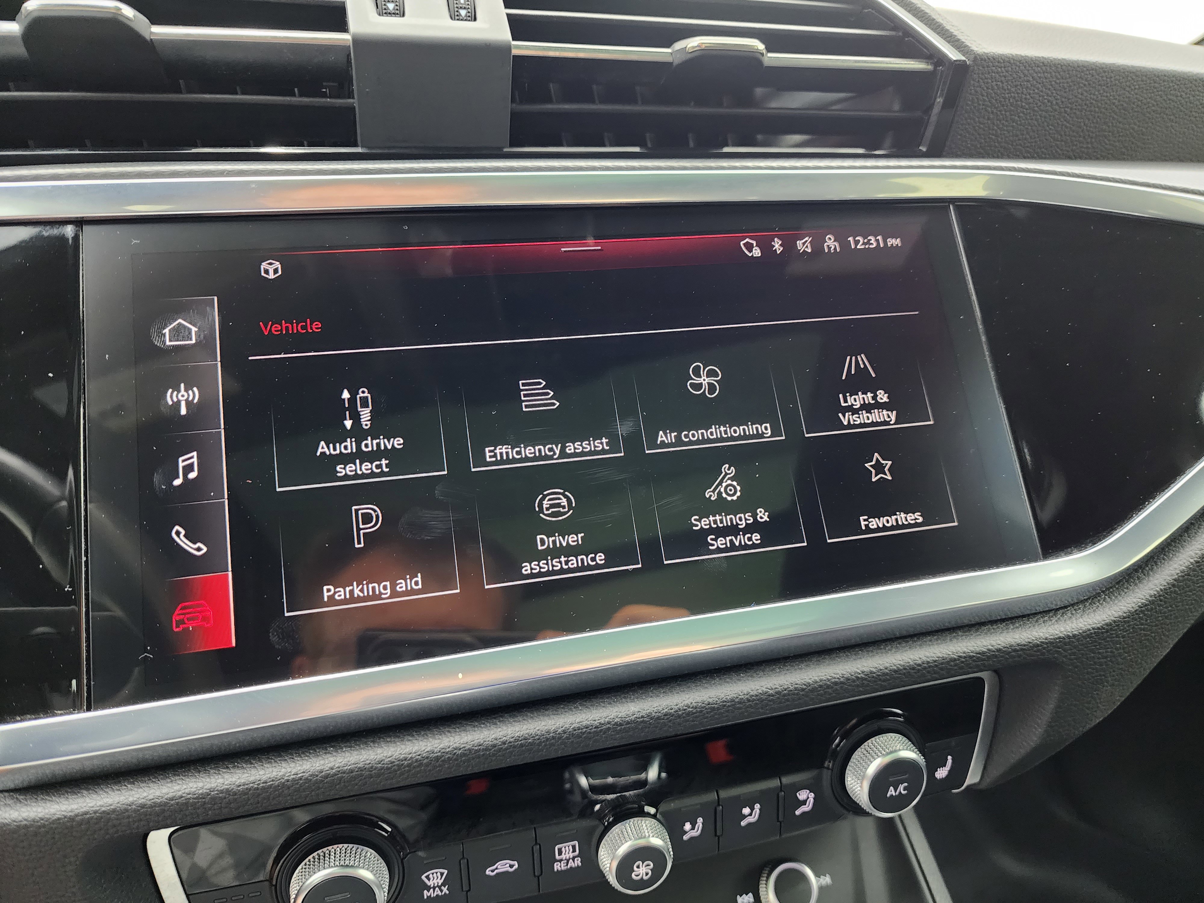 Used 2024 Audi Q3 2.0T Premium image 48