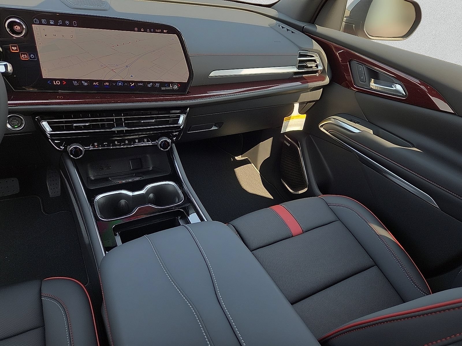 New 2027 Chevrolet Traverse RS FWD image 13