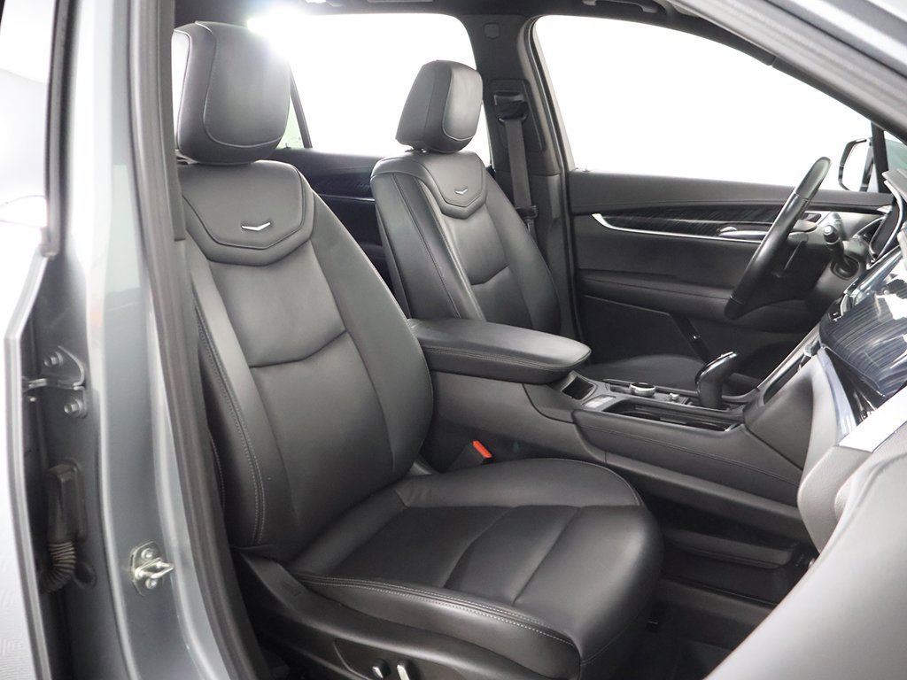 Used 2023 Cadillac XT6 Premium Luxury w/ Technology Package image 34