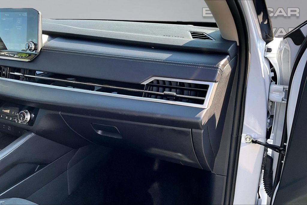 Used 2024 Mitsubishi Outlander 4WD Plug-In Hybrid image 17