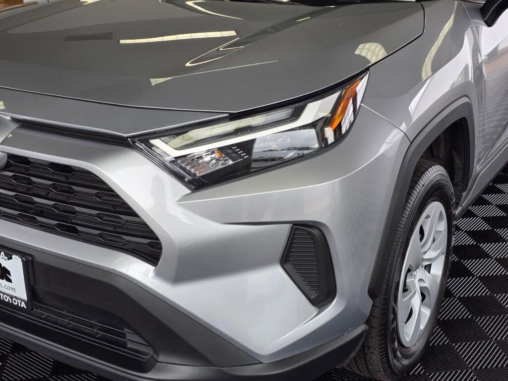 Used 2025 Toyota RAV4 LE image 10