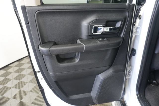 Used 2015 RAM 1500 Laramie w/ Convenience Group AWD/4WD image 34
