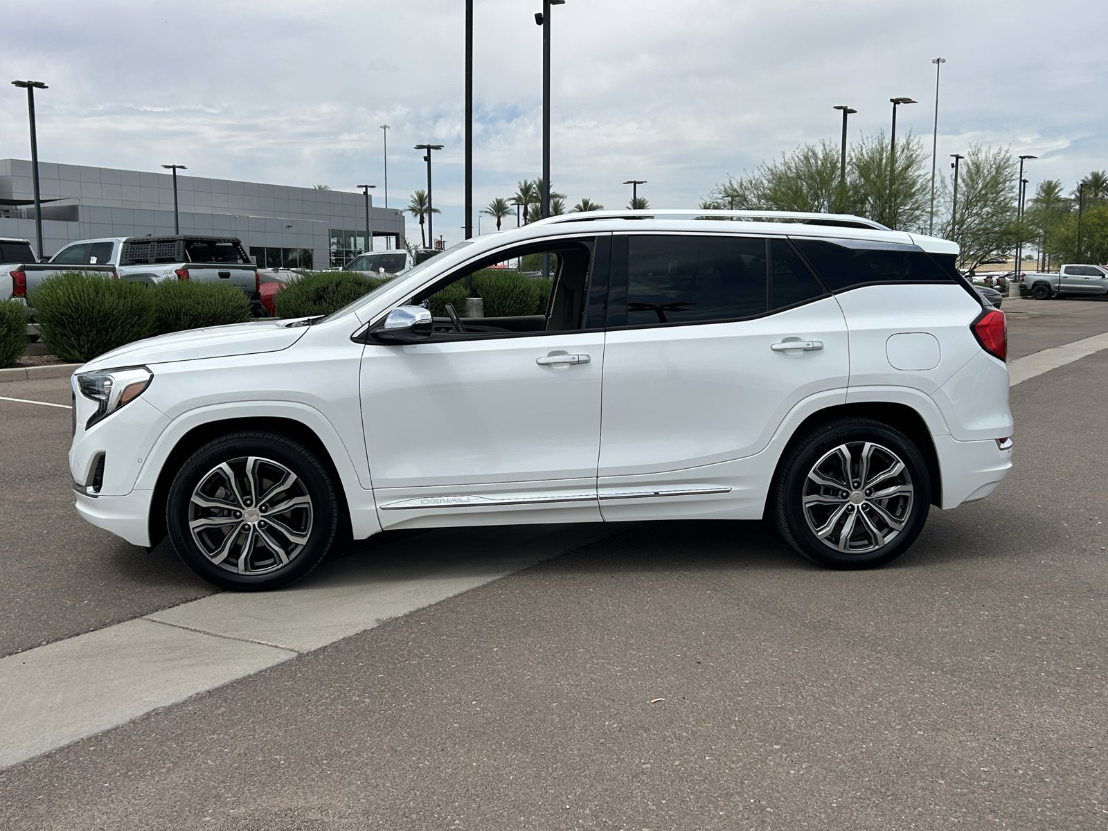 Used 2018 GMC Terrain Denali w/ Advanced Safety Package image 2