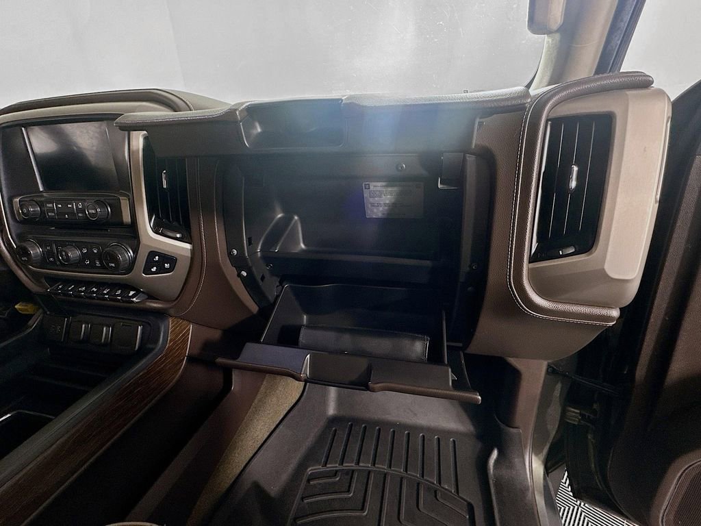 Used 2018 GMC Sierra 2500 Denali w/ Duramax Plus Package image 38