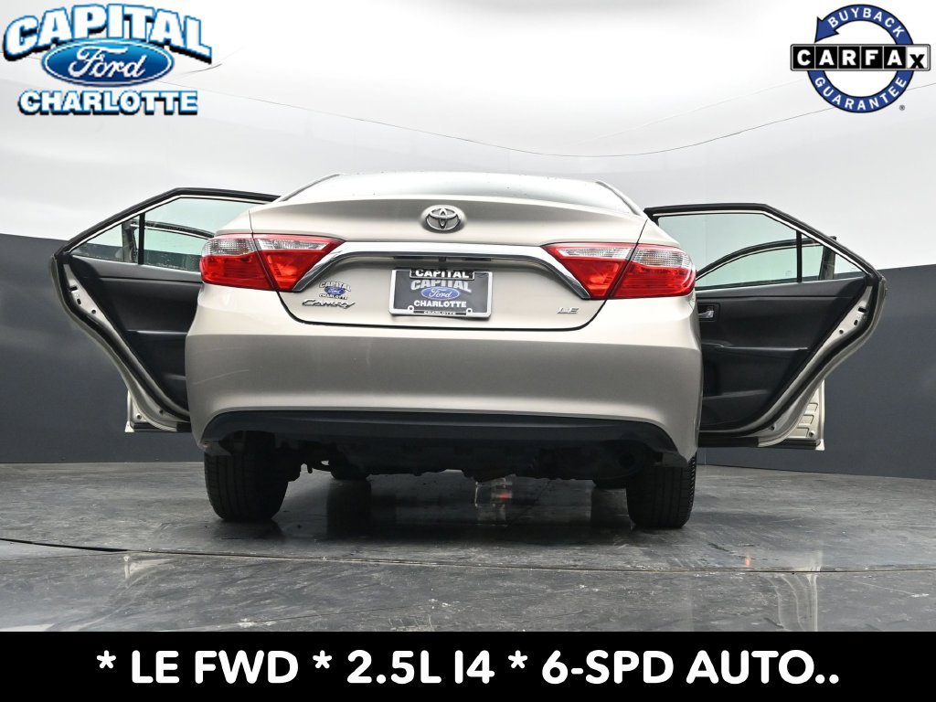 Used 2015 Toyota Camry LE FWD image 38