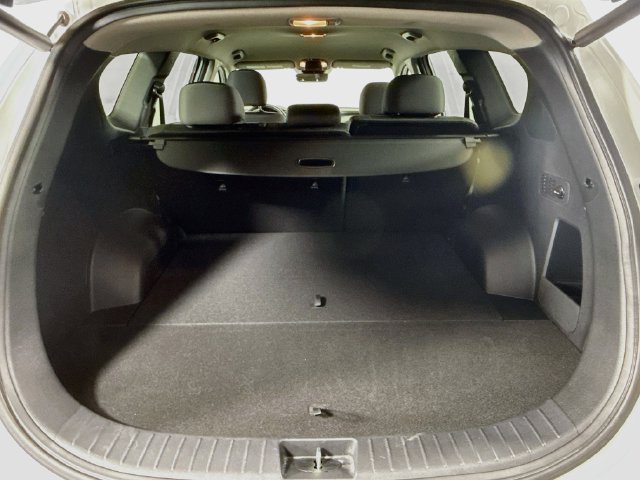 Used 2023 Hyundai Santa Fe SEL AWD/4WD image 28