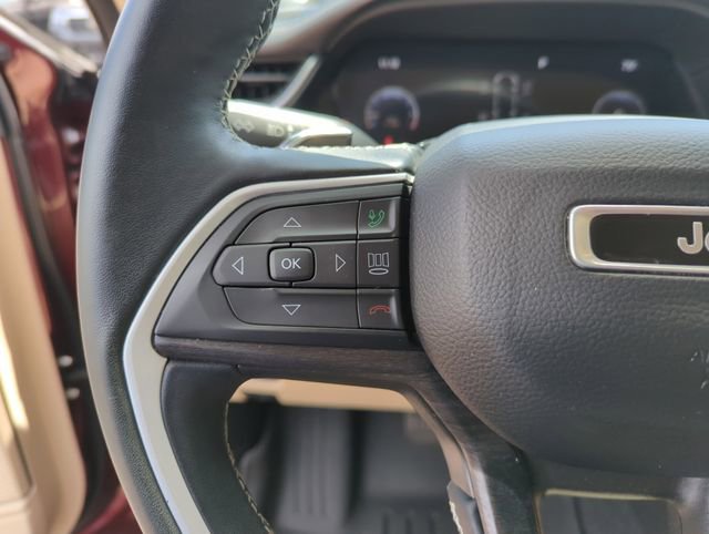 Used 2022 Jeep Grand Cherokee Limited w/ Luxury Tech Group II AWD/4WD image 21