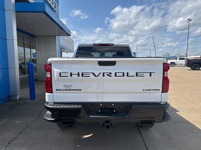 New 2026 Chevrolet Silverado 1500 Custom Trail Boss w/ Dark Appearance Package image 4