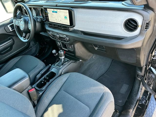 Used 2024 Jeep Wrangler Unlimited Sport AWD/4WD image 27