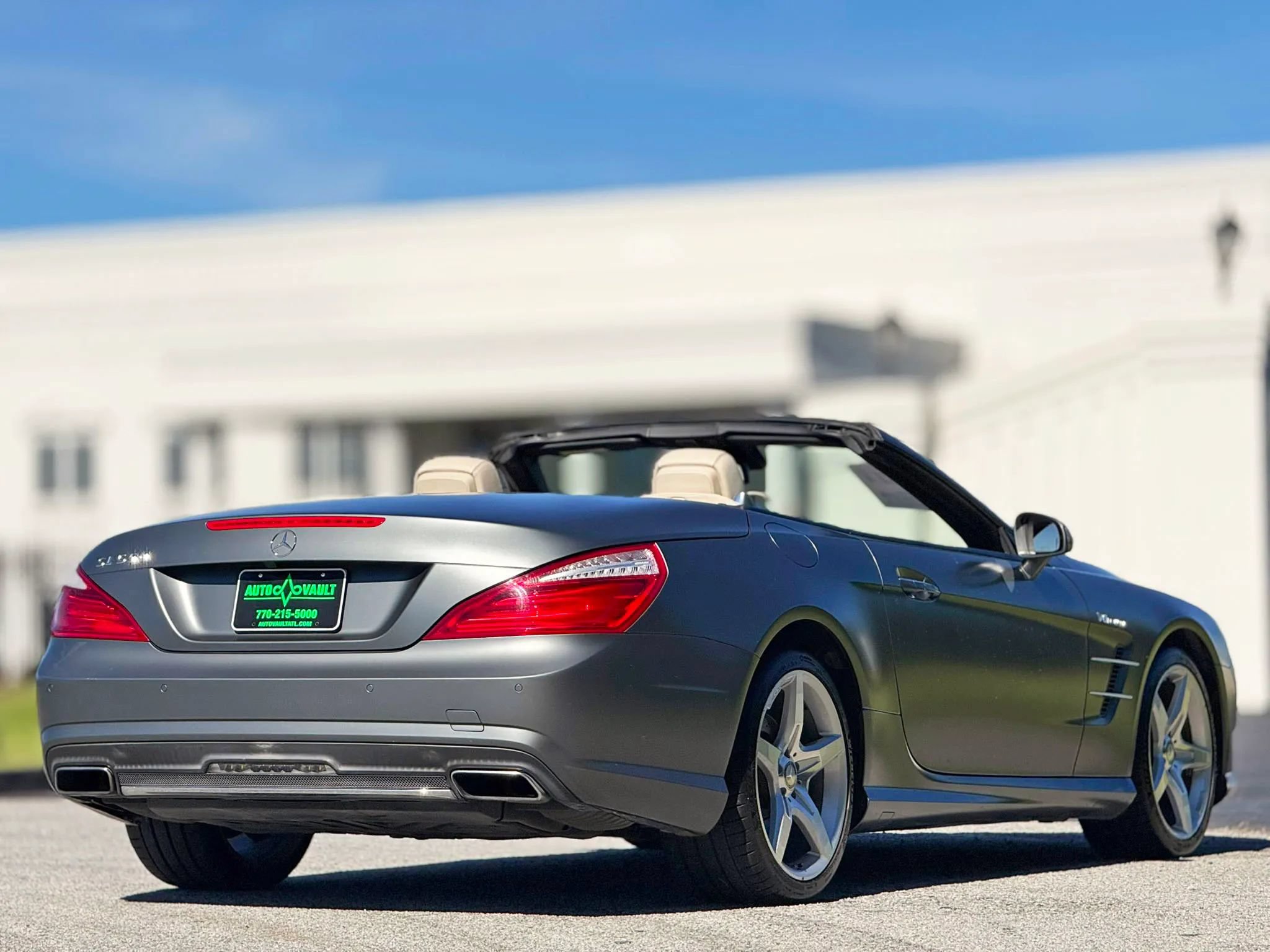 Used 2014 Mercedes-Benz SL 550 w/ Sport Wheel Package image 12