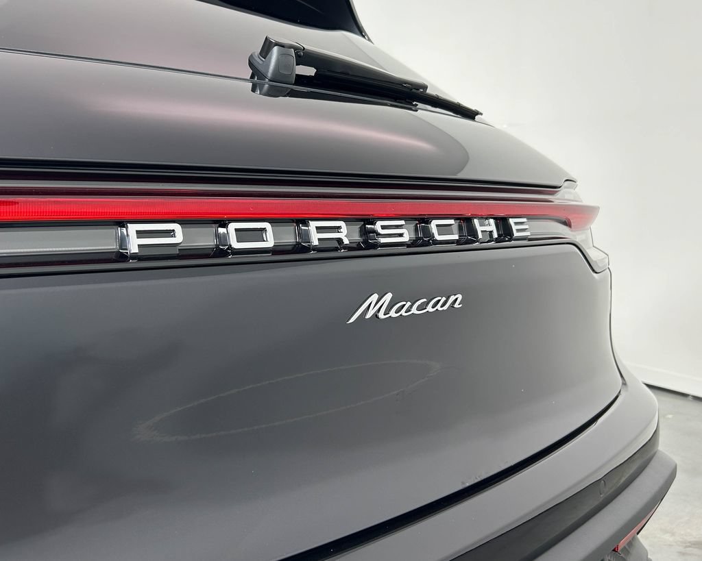 New 2026 Porsche Macan AWD/4WD image 12