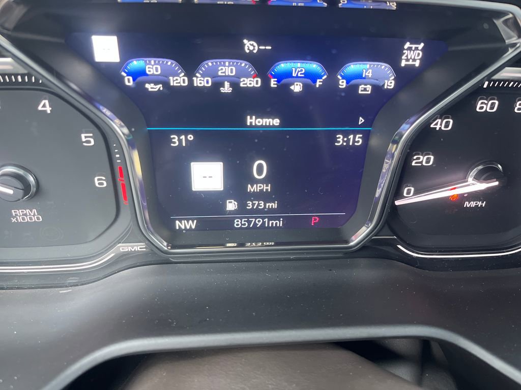 Used 2021 GMC Yukon XL Denali w/ Denali Premium Package image 18