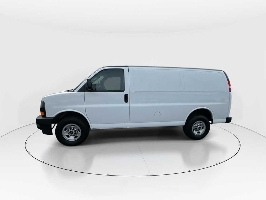 Used 2024 GMC Savana 2500 image 5