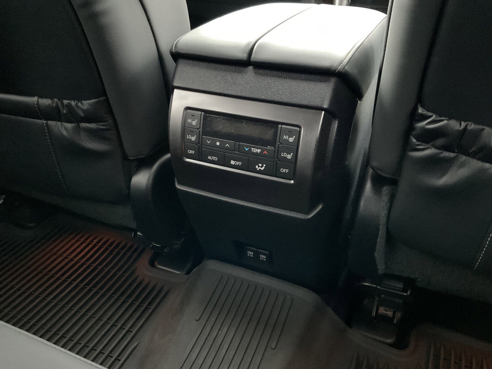 Used 2022 Lexus GX 460 image 17