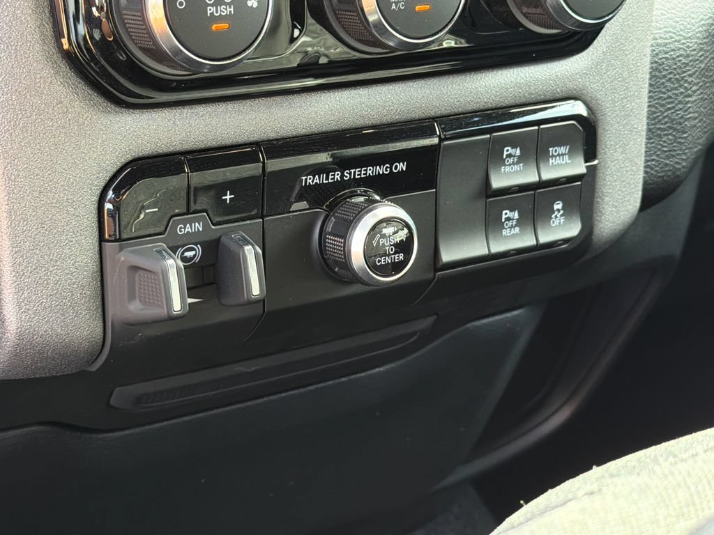 Used 2025 RAM 1500 Tradesman w/ Night Edition AWD/4WD image 26