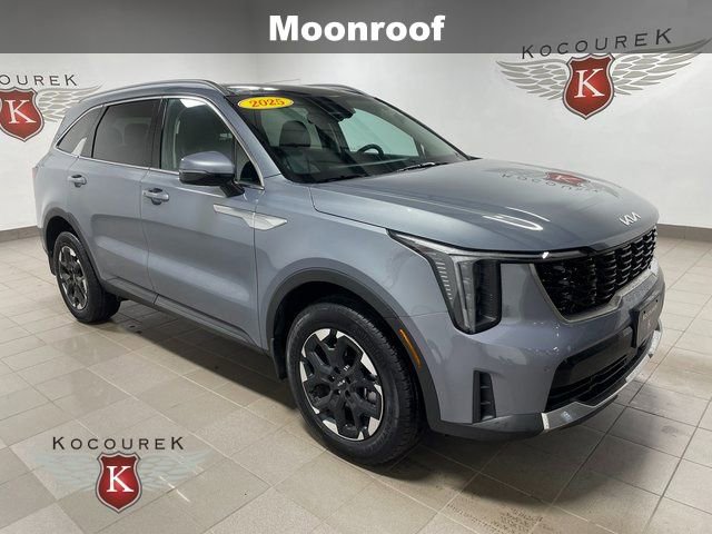 Used 2025 Kia Sorento S w/ Panoramic Sunroof Package
