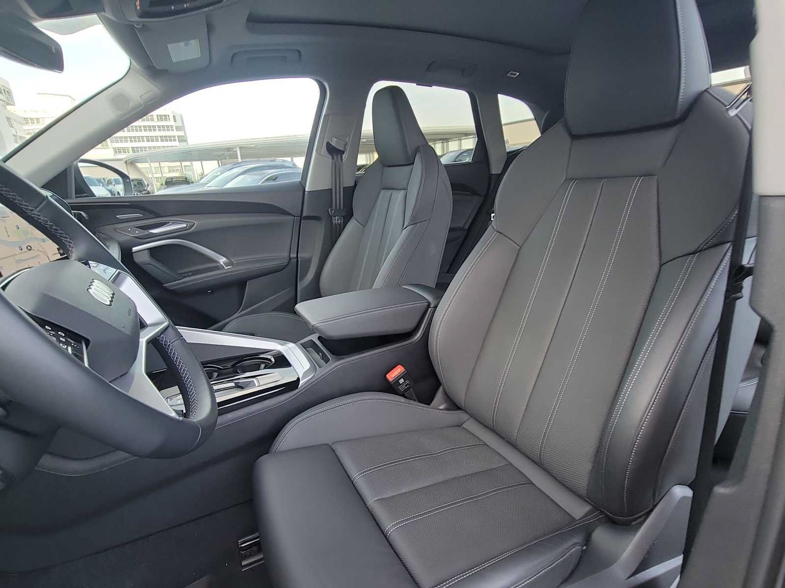 Certified 2025 Audi Q5 Premium Plus w/ Premium Plus AWD/4WD image 15