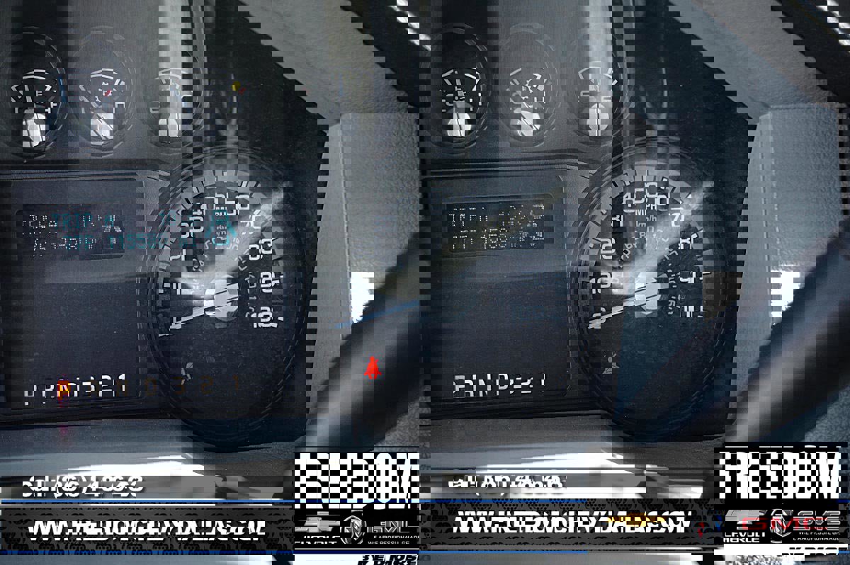 Used 2015 Ford F550 4x4 Regular Cab Super Duty image 23